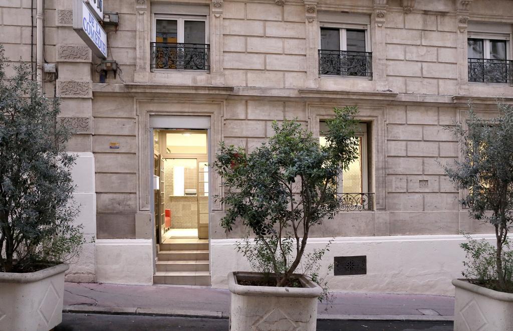 De La Comédie Hotel